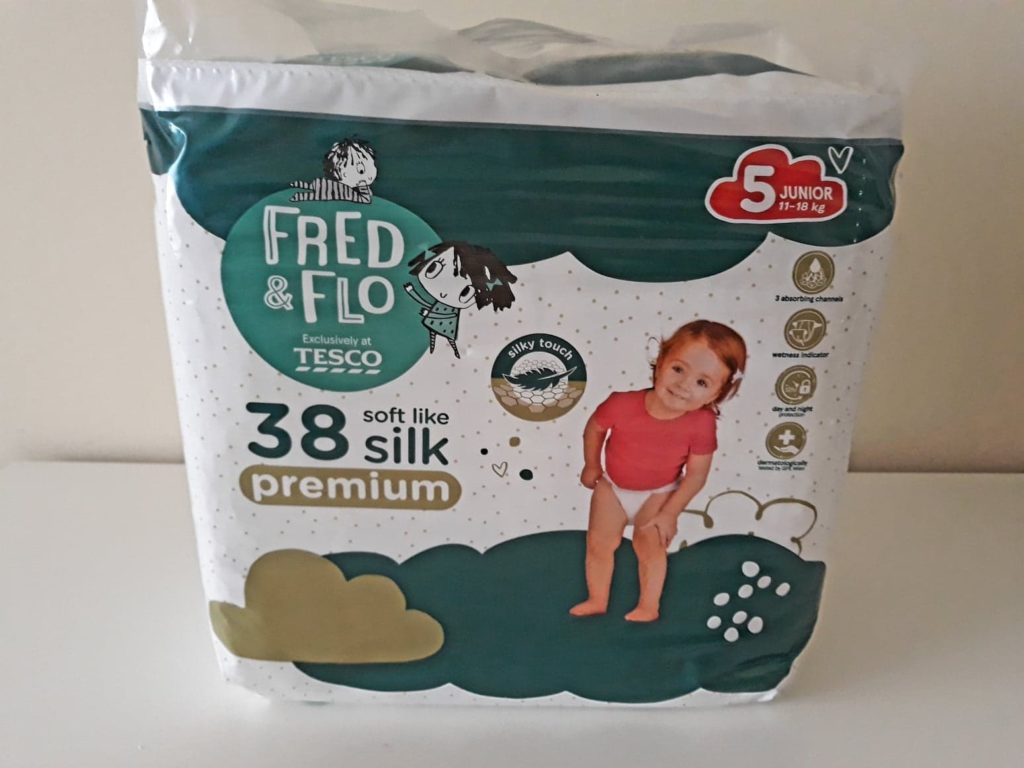 pampers duże opakowanie 88 szt 2-5kg