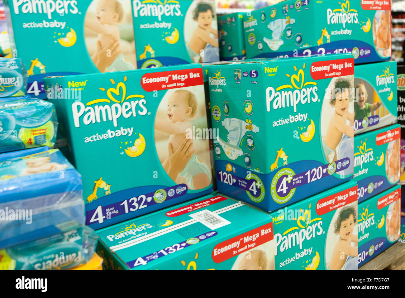 pieluchomajtki pampers premium care pants 6 44 szt