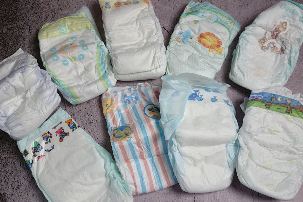 pampers rok powstania